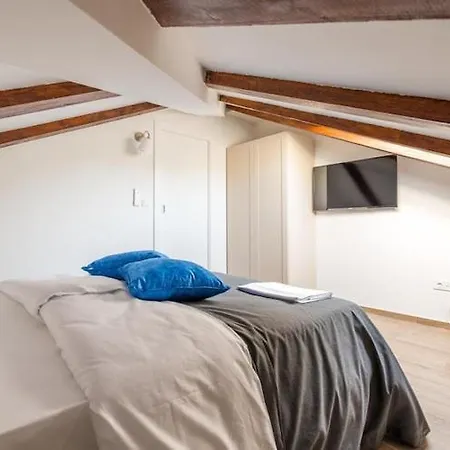 Arla Exclusive - Premium One Bedroom With Balcony Apartman *