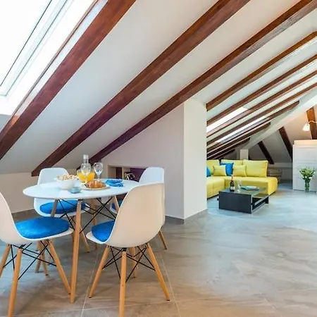 Apartment Arla Exclusive - Premium One Bedroom With Balcony *